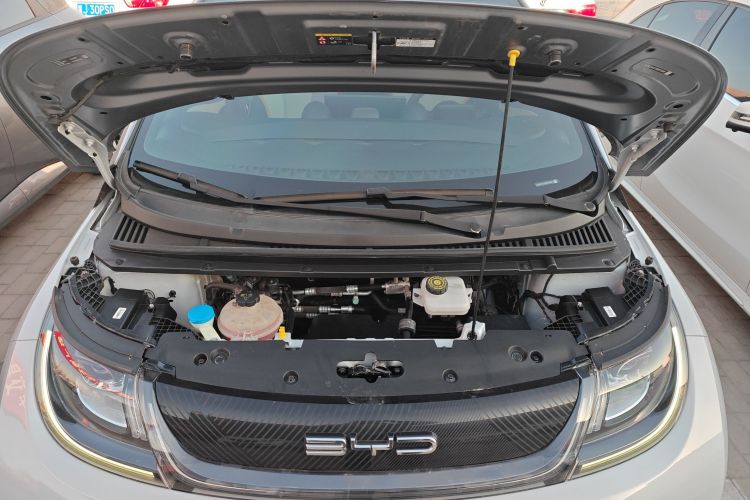 比亚迪 海豚 2021款 405km 时尚版机舱底盘24