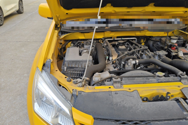 五十铃 瑞迈 2020款 2.8T经典两驱柴油国VI舒享型加长版JE493ZLQ6E局部细节9006