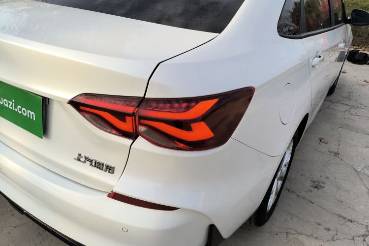 雪佛兰 科鲁泽 2023款 1.5L 双离合悦享版车身外观9