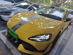 小米汽车 小米SU7 Ultra 2025款 Ultra