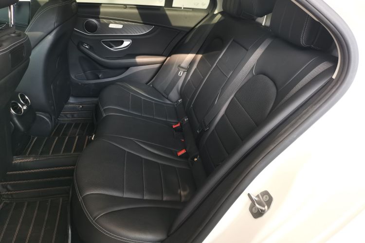 奔驰C级 2017款 改款 C 200 L 4MATIC 运动版中控内饰21