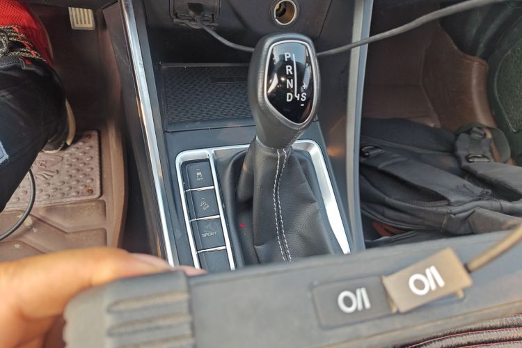 吉利汽车 远景X3 2020款 1.5L CVT尊贵型中控内饰18