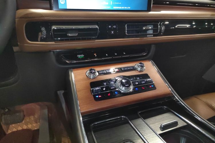 林肯 飞行家 2021款 3.0T V6 四驱行政版中控内饰18