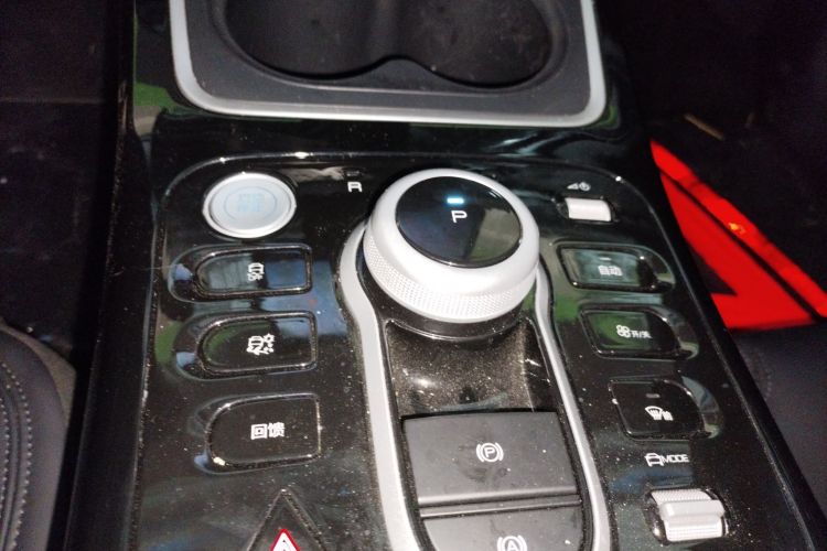 比亚迪 秦PLUS 2025款 EV 510KM 标准版中控内饰18