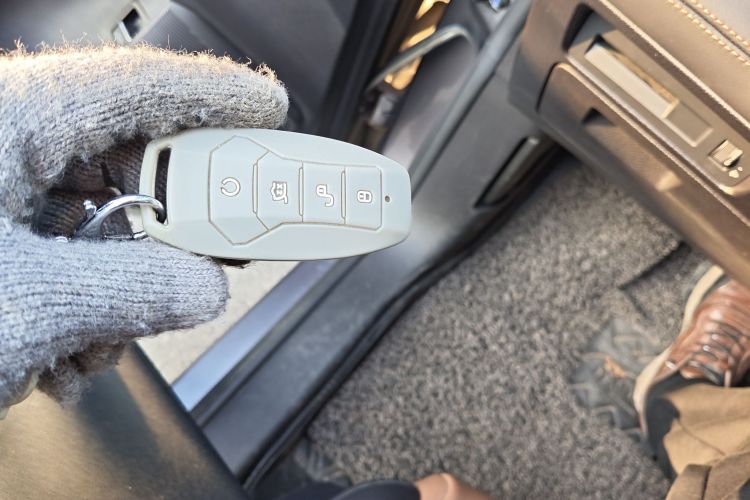 比亚迪 宋PLUS 2020款 1.5T 自动尊贵型中控内饰11