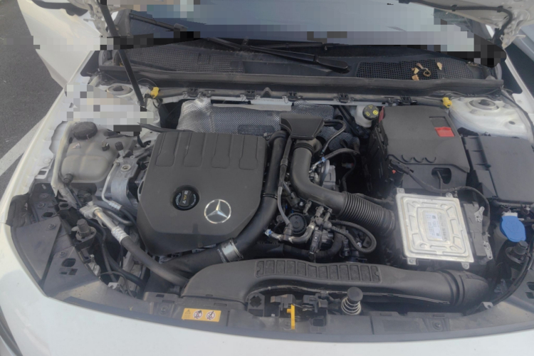 奔驰A级 2022款 改款 A 200 L 运动轿车时尚型局部细节24