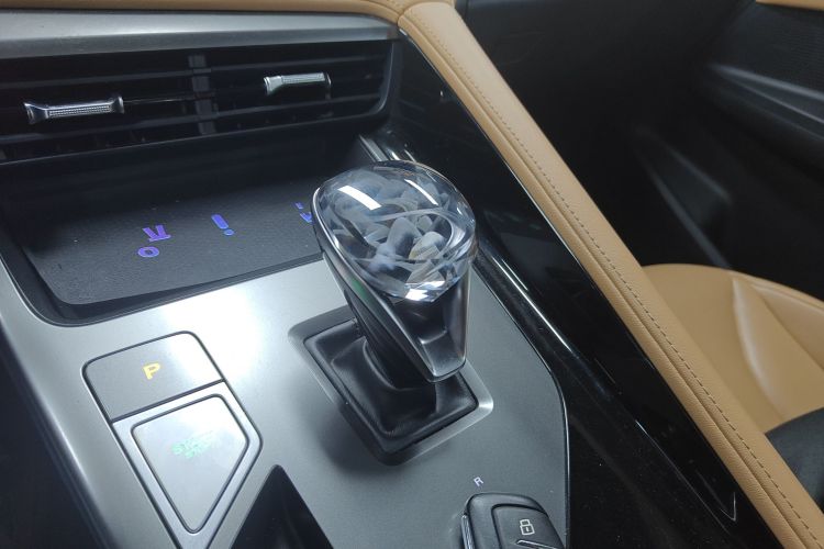 荣威RX5新能源 2023款 eRX5 超混舒享版中控内饰18