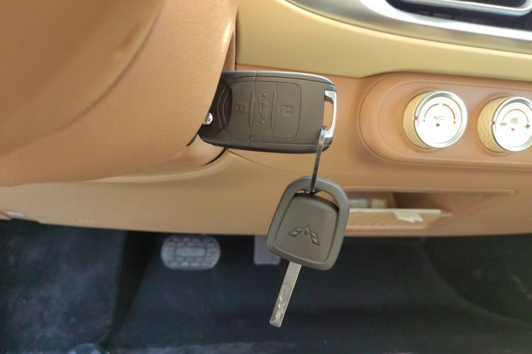 五菱汽车 宏光MINIEV 2025款 四门版 进阶款中控内饰11