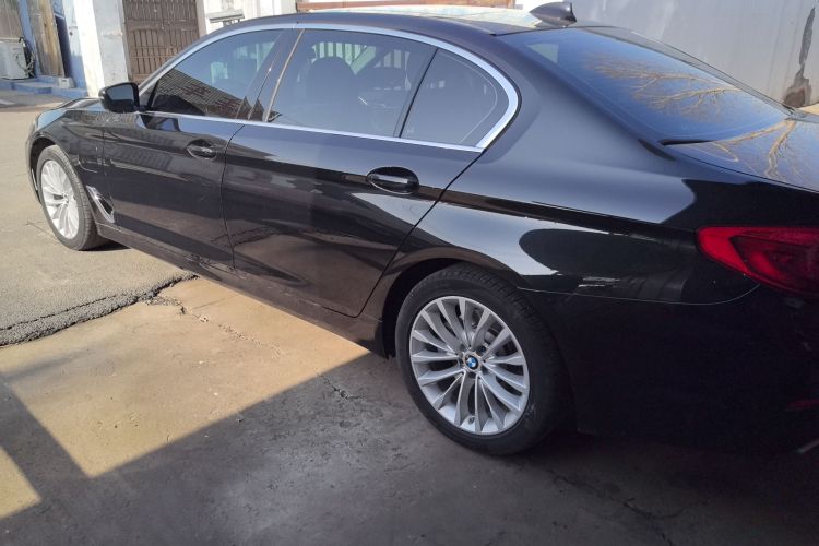 宝马5系新能源 2020款 里程升级版 530Le 豪华套装车身外观4