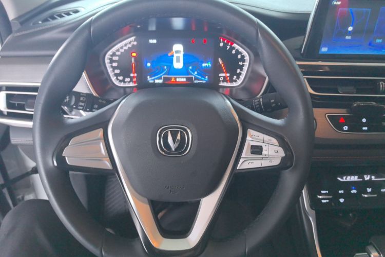 长安CS75 2021款 荣耀百万版 280T DCT豪华型中控内饰13