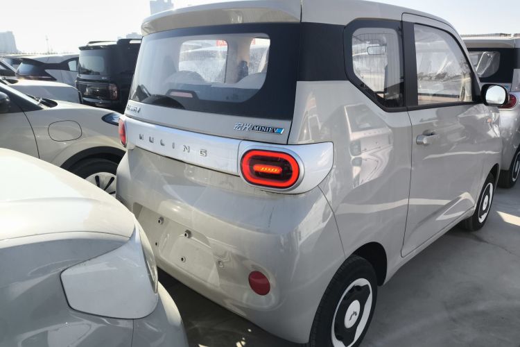 五菱汽车 宏光MINIEV 2024款 第三代 215km 青春版车身外观6004