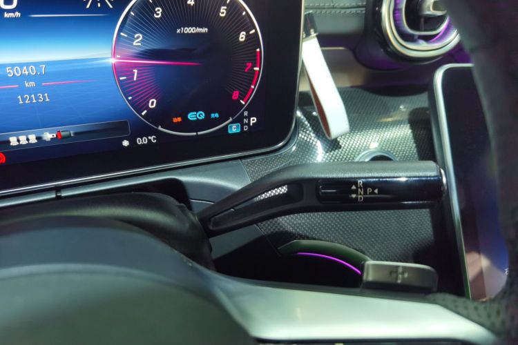 奔驰C级 2022款 C 260 L 运动版局部细节18