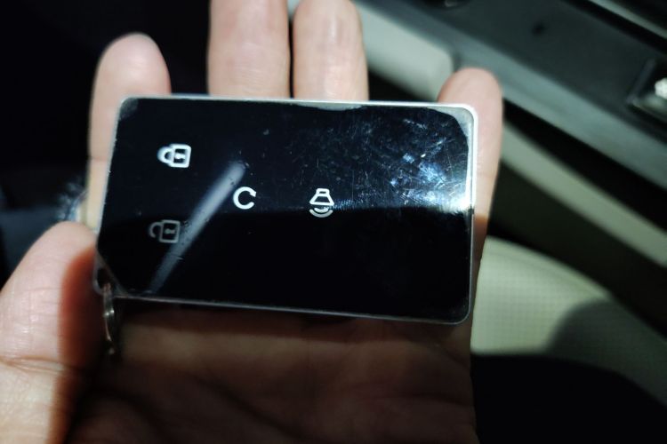 别克GL8 2020款 ES陆尊 653T 舒适型中控内饰11