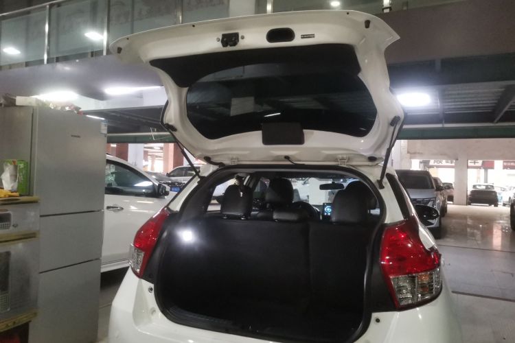 丰田 YARiS L 致炫 2015款 1.5E 自动魅动版机舱底盘23