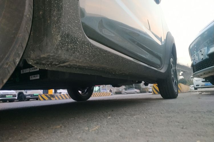 吉利银河 2025款 210km 熊猫骑士局部细节9002