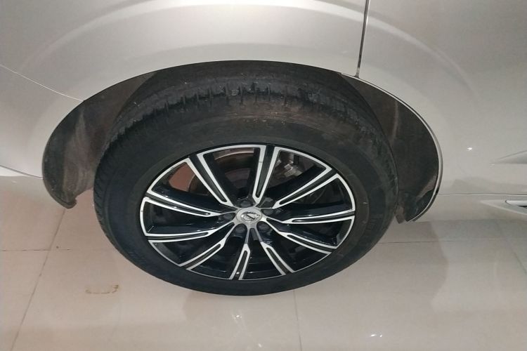 沃尔沃XC60 2020款 T5 四驱智远豪华版车身外观6008