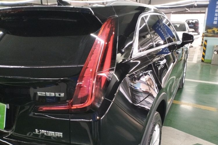 凯迪拉克XT4 2021款 28T 两驱技术型车身外观6006