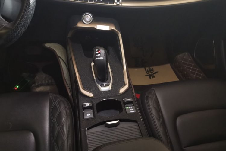 哈弗H6 2021款 1.5T 自动冠军版中控内饰18