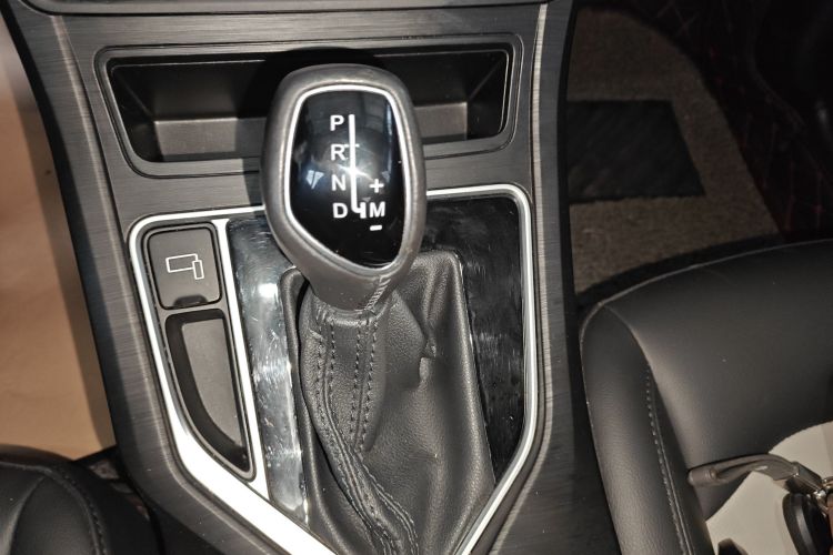 吉利汽车 远景 2020款 改款 1.5L CVT亚运版中控内饰18