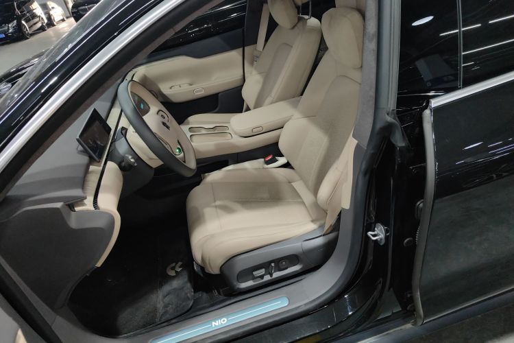 蔚来ET7 2024款 75kWh 行政版中控内饰19