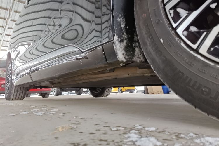 腾势D9 2024款 DM-i 1050 尊享型局部细节9001