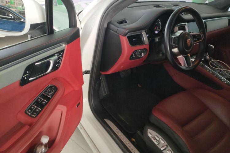 保时捷 2017款  Macan Turbo 3.6T中控内饰20