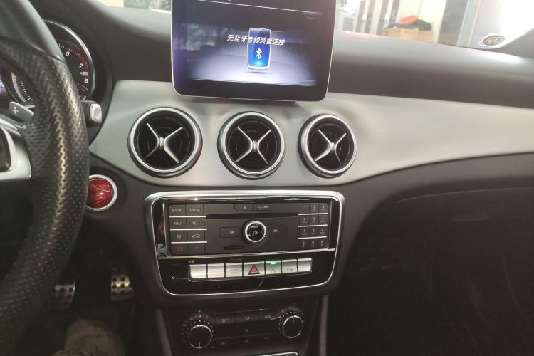 奔驰CLA 2017款 改款 CLA 220 4MATIC局部细节16