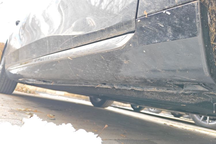 红旗H5 2023款 2.0T 自动智联旗畅版局部细节9001