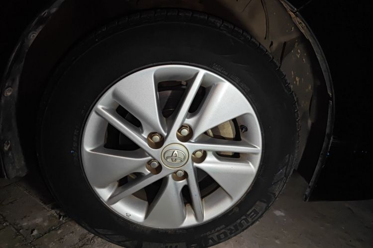 丰田 卡罗拉 2017款 1.2T CVT GL车身外观10