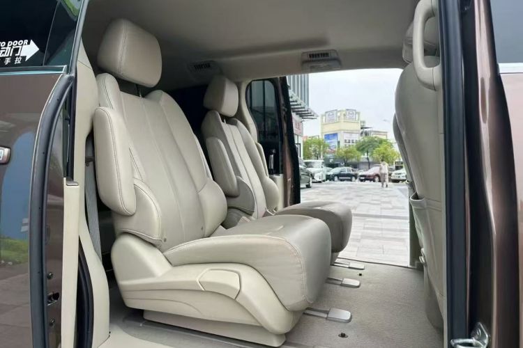 别克GL8 2018款 28T 豪华型 国VI中控内饰21