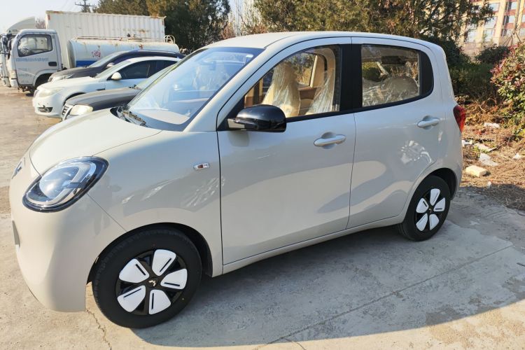 五菱汽车 宏光MINIEV 2025款 四门版 进阶款车身外观4