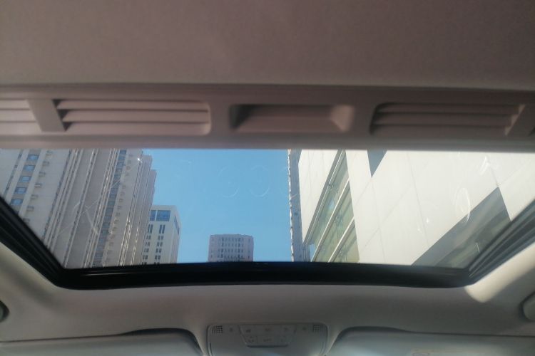 奔驰C级 2018款 C 180 L 时尚型运动版局部细节22