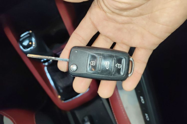 斯柯达 晶锐 2015款 1.6L 自动运动版中控内饰11