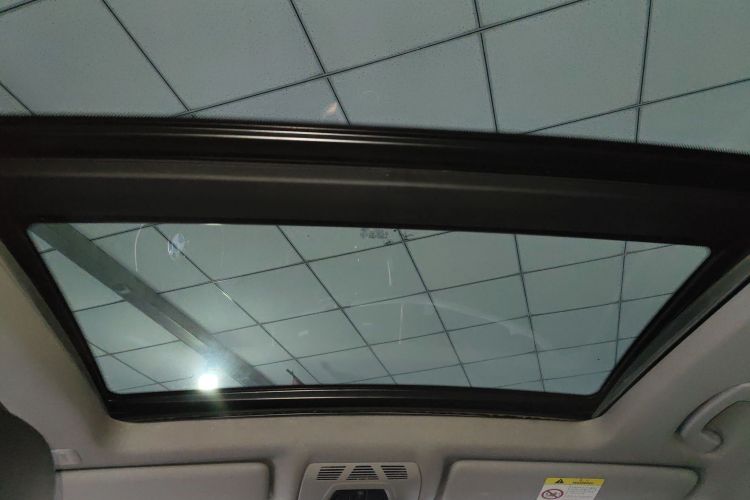 宝马3系GT 2019款 320i 时尚型中控内饰22