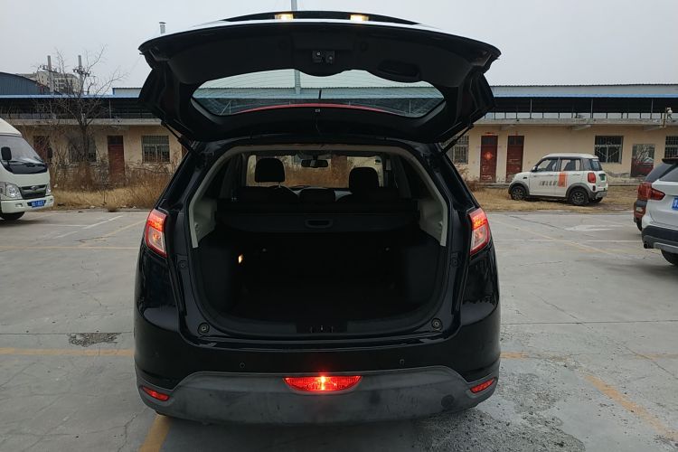 广汽传祺 传祺GS5 2014款 2.0L 自动两驱超享版局部细节23