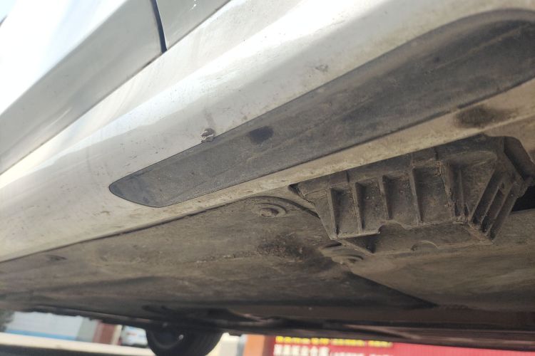 宝马3系 2023款 325i M运动套装局部细节9001