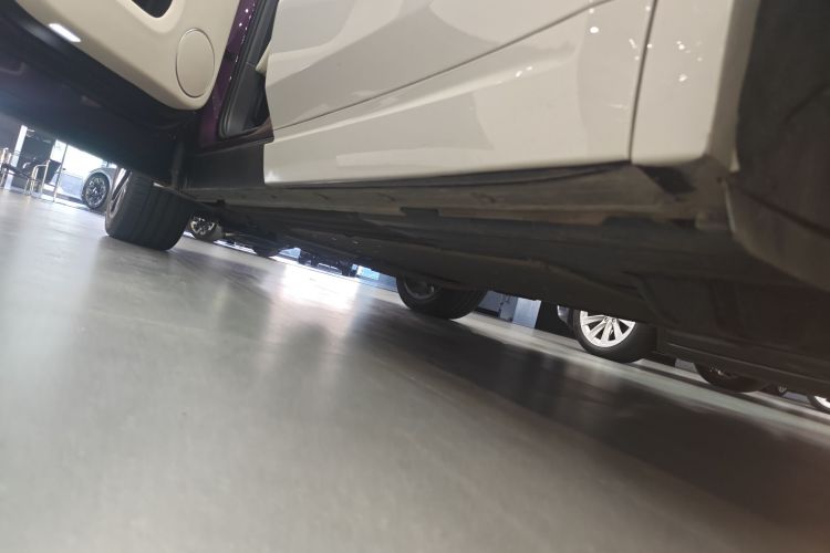 理想汽车 理想L9 2022款 Max局部细节9002