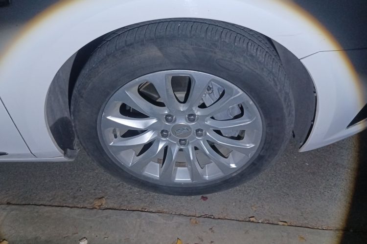 凯迪拉克XTS 2018款 28T 技术型车身外观10