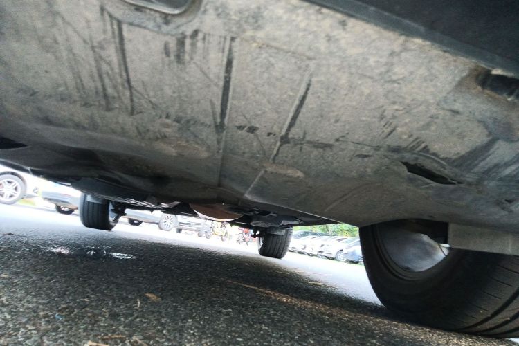 广汽传祺 传祺GS8 2017款 320T 四驱豪华智联版（七座）局部细节9008