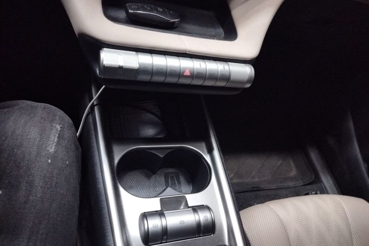 比亚迪 海豚 2023款 420km 时尚版中控内饰16