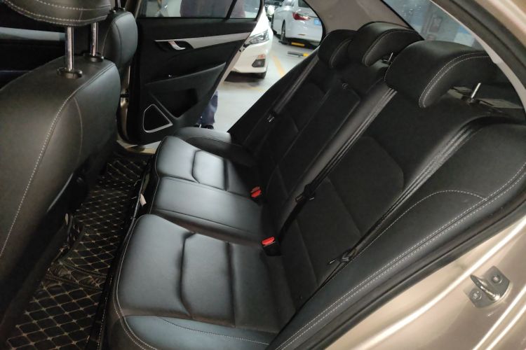 吉利汽车 帝豪 2020款 1.5L CVT豪华型中控内饰21