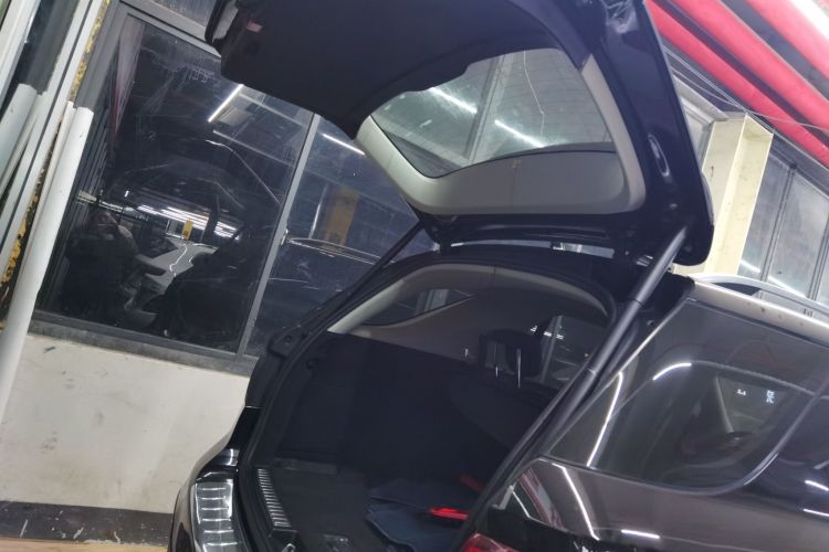 奔驰GLE 2017款 GLE 320 4MATIC 豪华型局部细节23