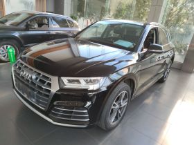 奥迪Q5L 2020款 改款 40 TFSI 荣享时尚型