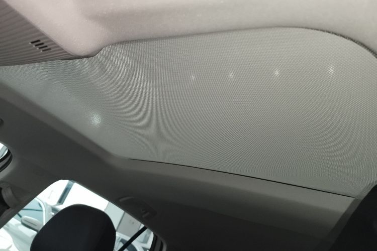 大众 高尔夫 2025款 300TSI Pro中控内饰22