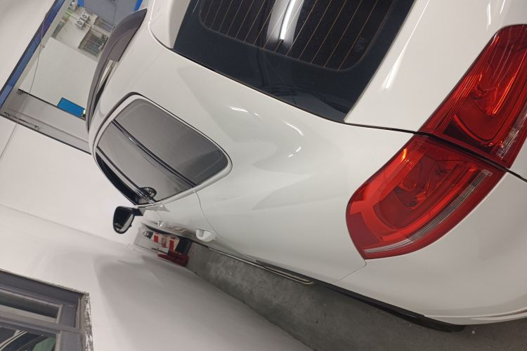 大众 途锐 2011款 3.0TSI 标配型车身外观6003