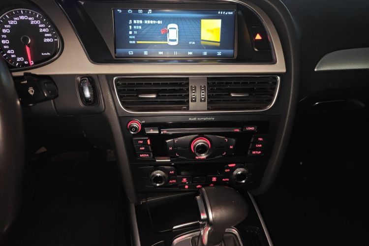 奥迪A4L 2013款 35 TFSI 自动标准型中控内饰16