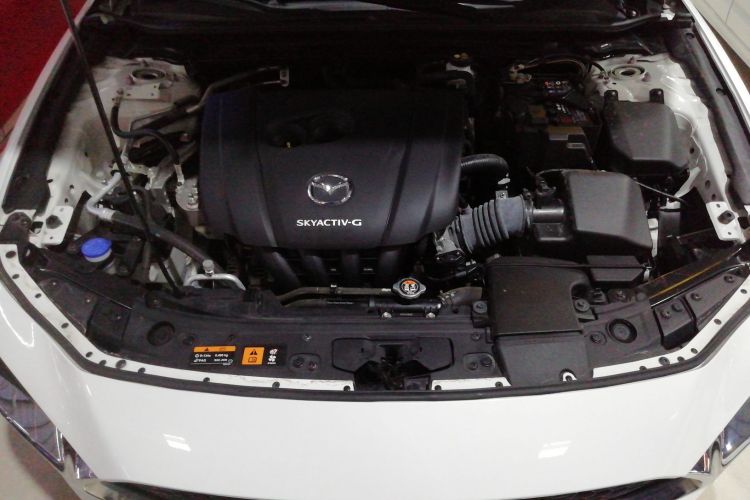 马自达3 昂克赛拉 2022款 2.0L 自动质雅版机舱底盘24