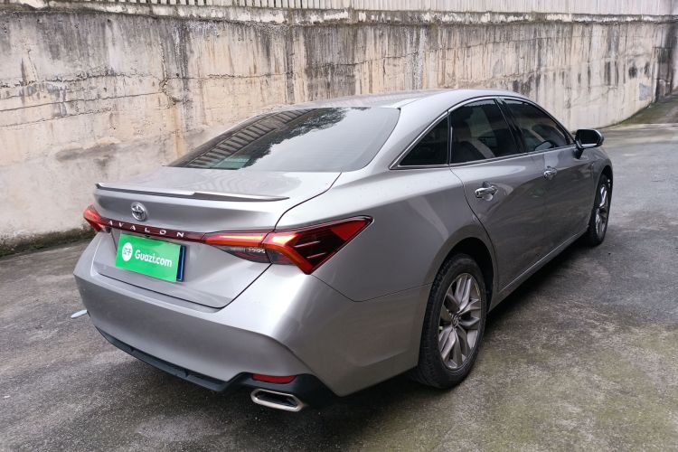 丰田 亚洲龙 2021款 2.5L 豪华版车身外观7