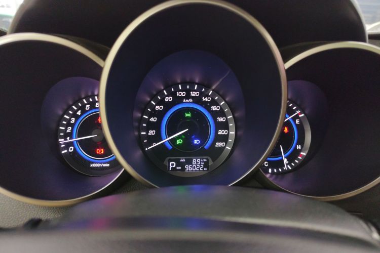 长安 逸动 2015款 1.6L 自动豪华型中控内饰14