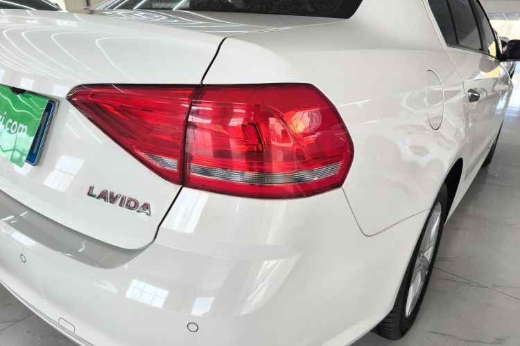 大众 朗逸 2018款 经典 1.5L 手动风尚版 国VI车身外观9